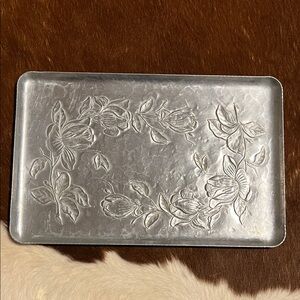 Everlast Hand Forged Aluminum Tray with Rose Design & Hammered Edges